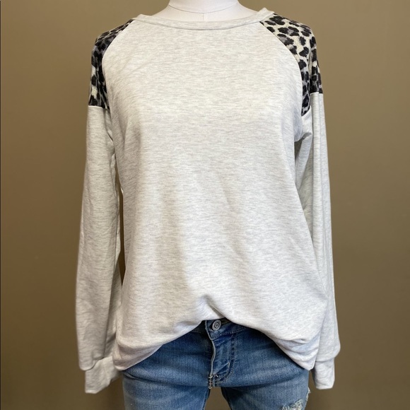 Tops - FRENCH TERRY CHEETAH PRINT TOP